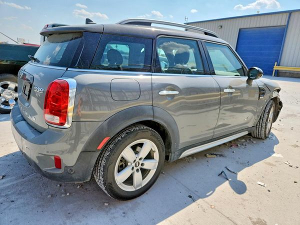 2017 MINI COOPER
