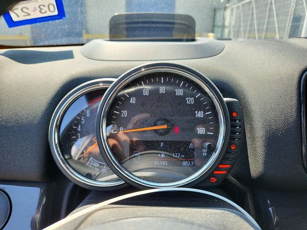 2017 MINI COOPER
