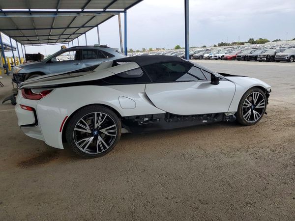 2019 BMW I8