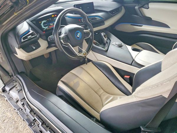 2019 BMW I8