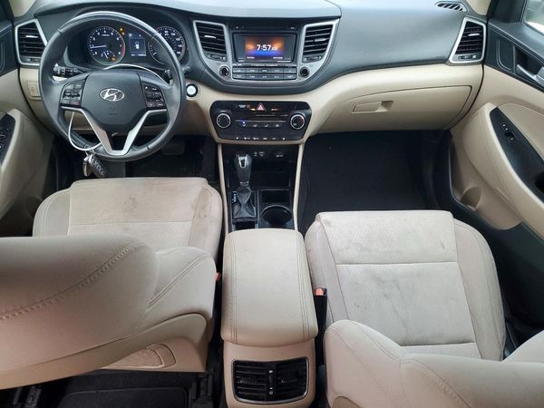 2017 HYUNDAI TUCSON