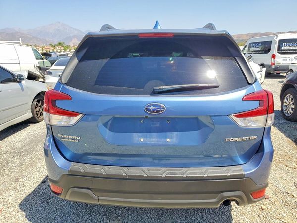 2021 SUBARU FORESTER