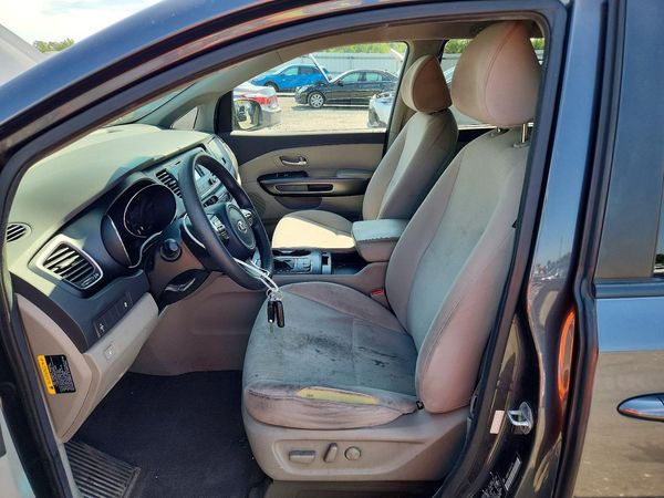 2016 KIA SEDONA LX - Middle-low