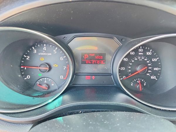2016 KIA SEDONA LX - Middle-low