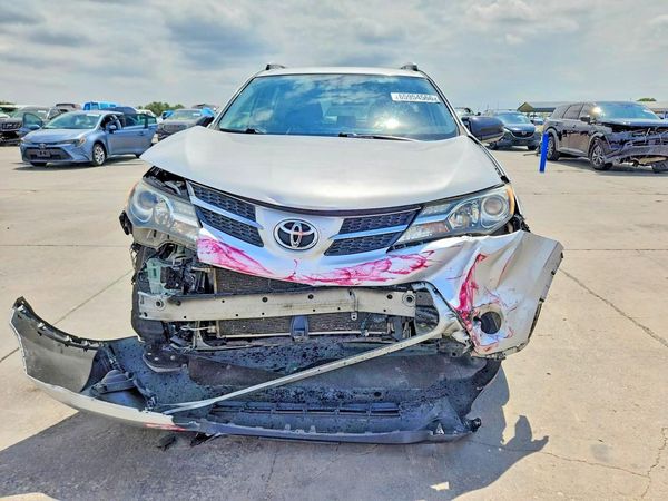 2015 TOYOTA RAV4