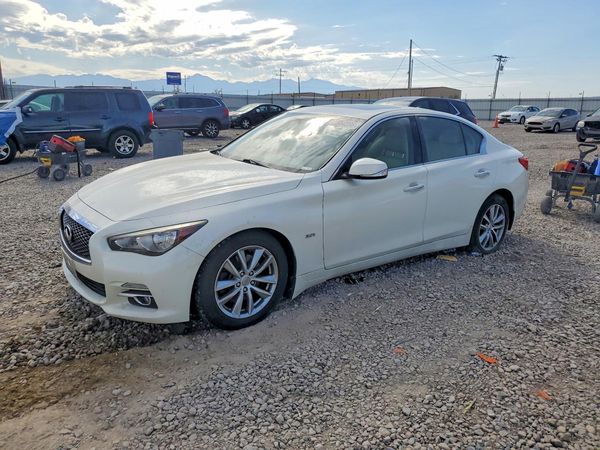 2017 INFINITI Q50