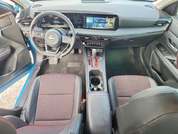 2025 NISSAN KICKS