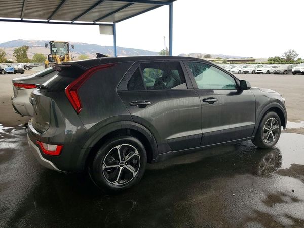 2026 KIA NIRO LX