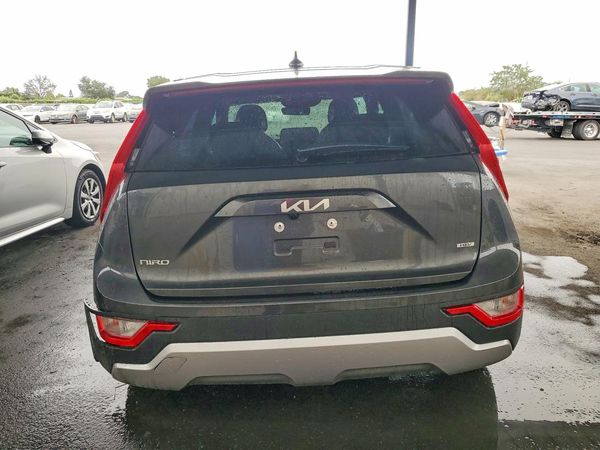 2026 KIA NIRO LX