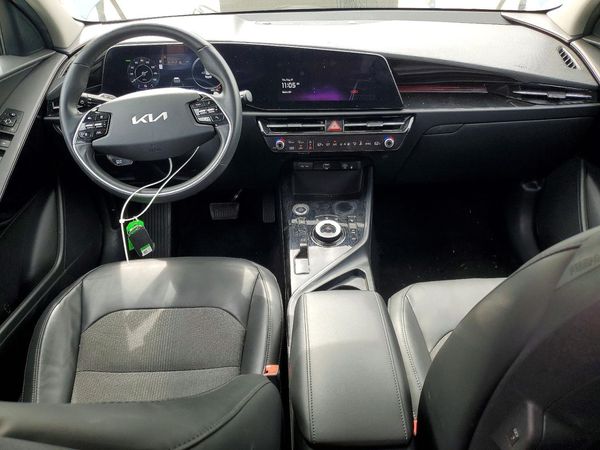 2023 KIA NIRO Wind