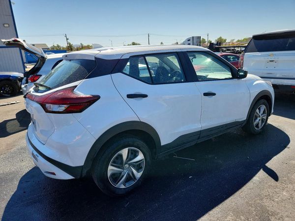 2024 NISSAN KICKS S