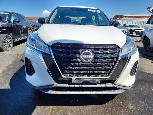 2024 NISSAN KICKS S