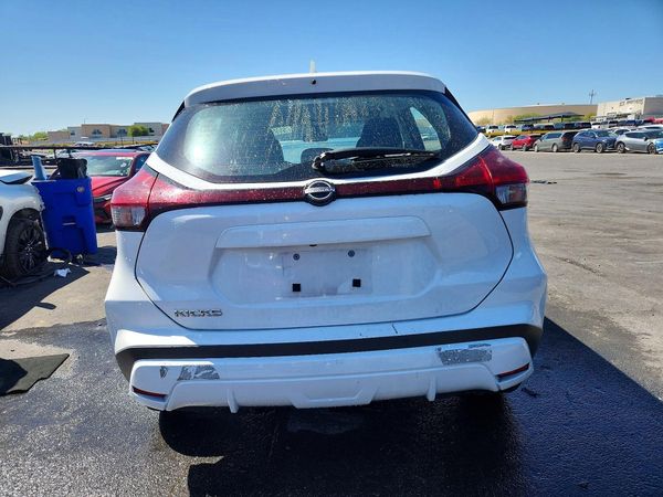 2024 NISSAN KICKS S
