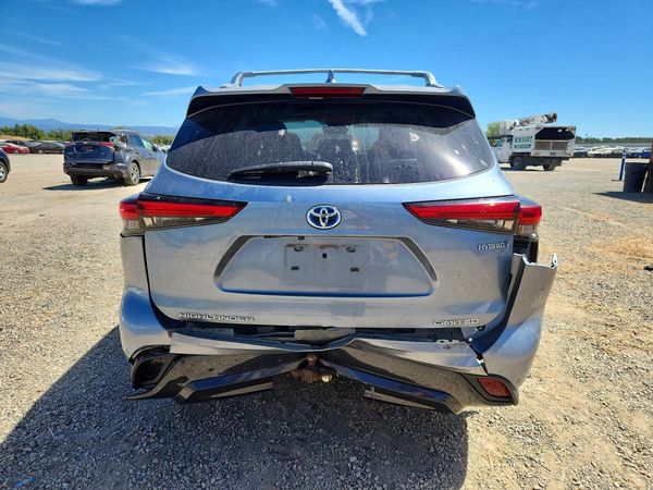 2021 TOYOTA HIGHLANDER Limited