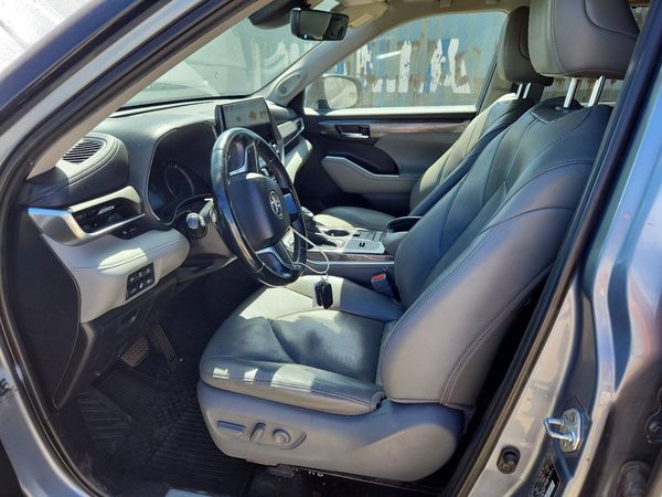 2021 TOYOTA HIGHLANDER Limited