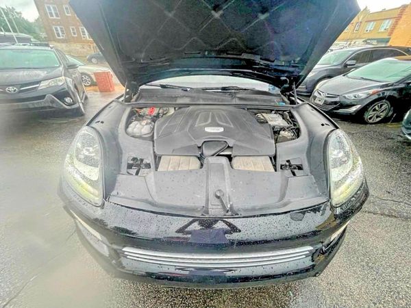 2023 PORSCHE CAYENNE