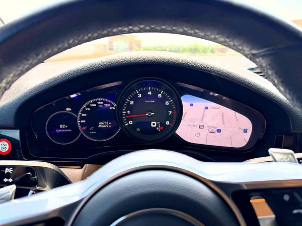 2023 PORSCHE CAYENNE