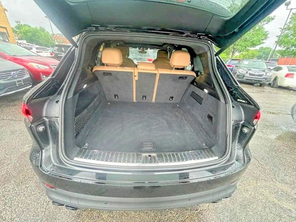 2023 PORSCHE CAYENNE