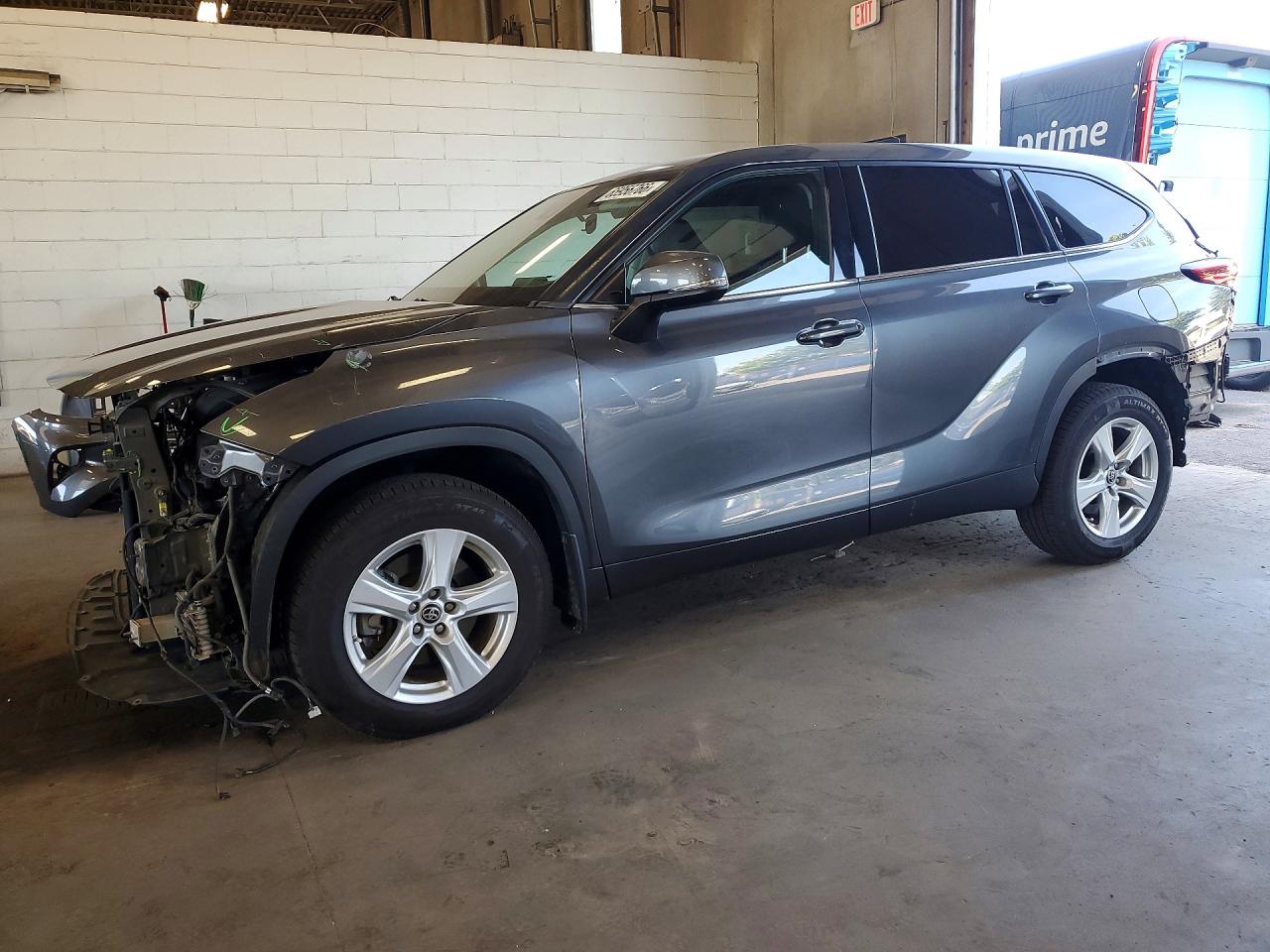 2020 TOYOTA HIGHLANDER LE
