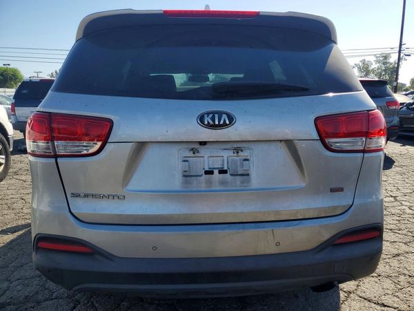 2016 KIA SORENTO L / LX
