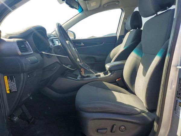 2016 KIA SORENTO L / LX