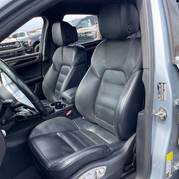 2020 PORSCHE MACAN S