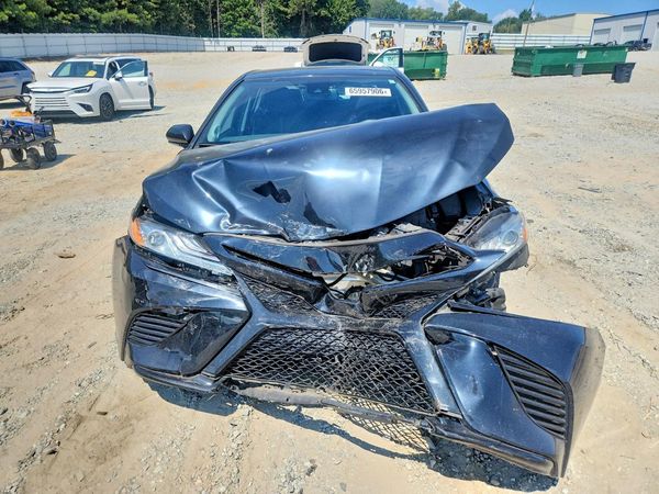 2020 TOYOTA CAMRY
