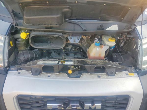 2020 RAM PROMASTER 3500 VF — Engine bay