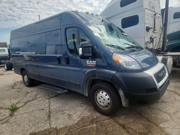 2021 RAM PROMASTER 3500 — Passenger 3/4