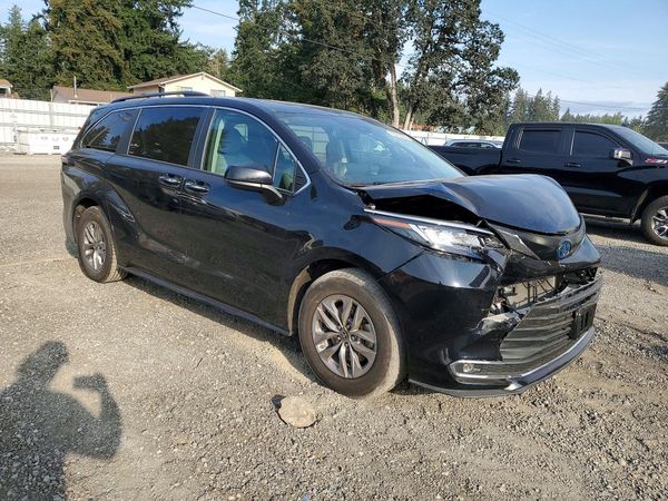 2023 TOYOTA SIENNA