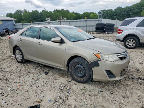 2014 TOYOTA CAMRY SOLA Hybrid — Passenger 3/4