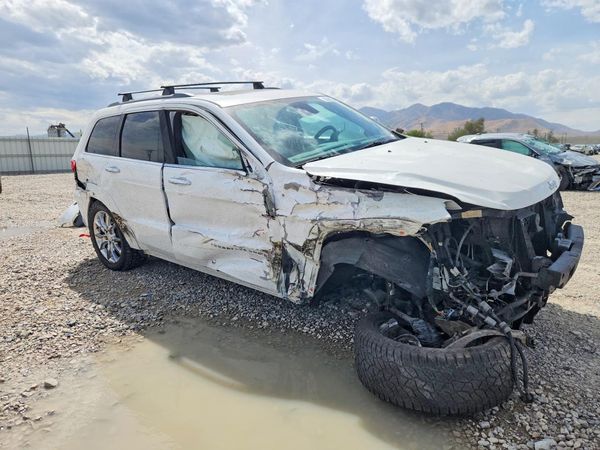 2016 JEEP GRAND CHEROKEE Summit