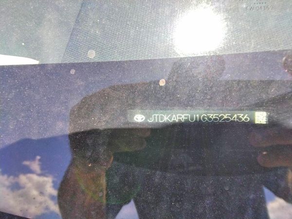 2016 TOYOTA PRIUS
