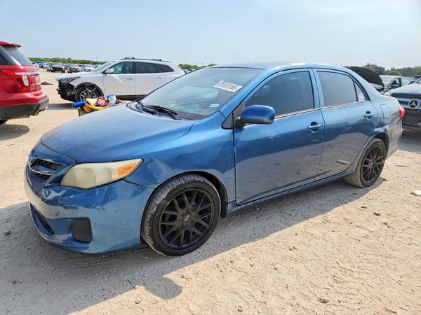 2013 TOYOTA COROLLA