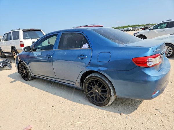 2013 TOYOTA COROLLA