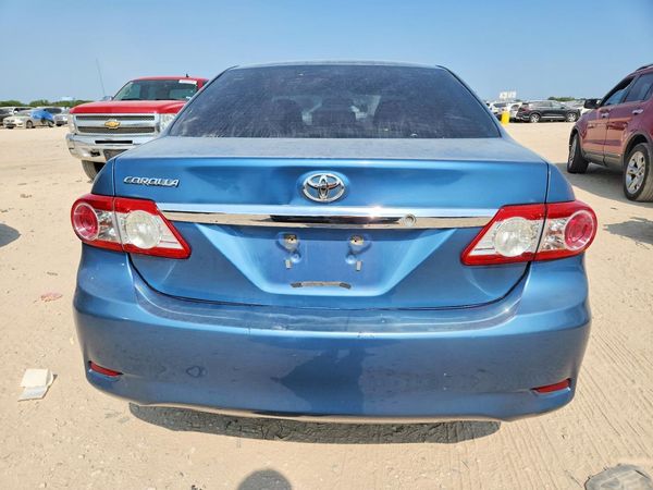 2013 TOYOTA COROLLA