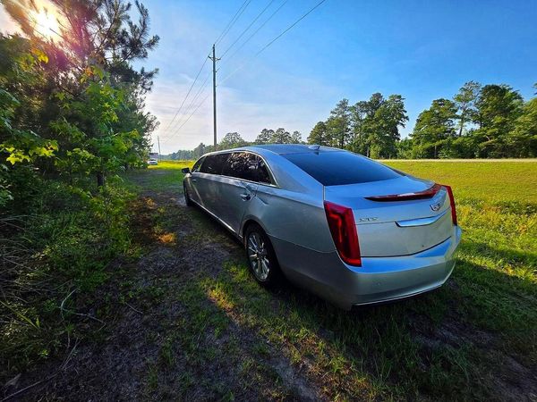 2017 CADILLAC XTS