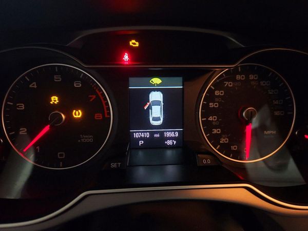 2014 AUDI A4 quattro Premium Plus