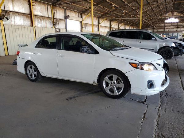 2012 TOYOTA COROLLA