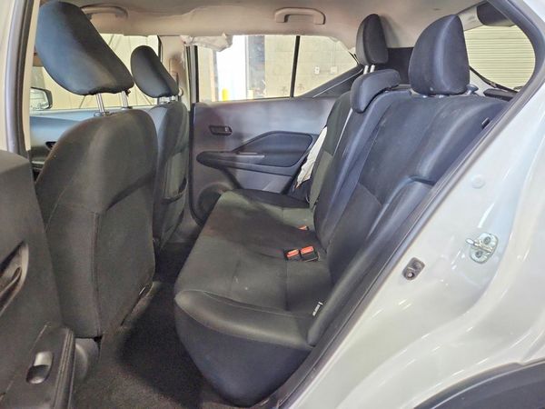 2024 NISSAN KICKS