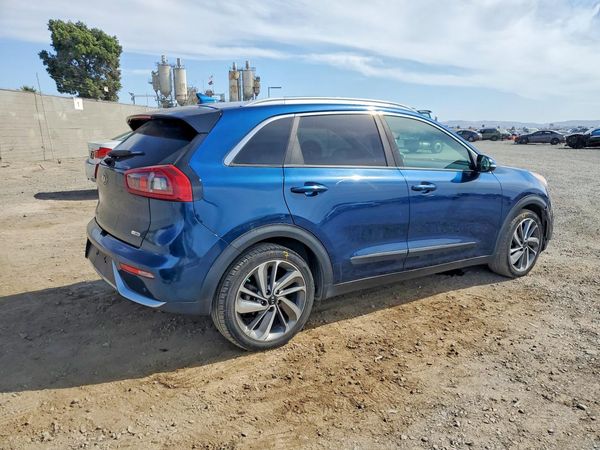 2017 KIA NIRO