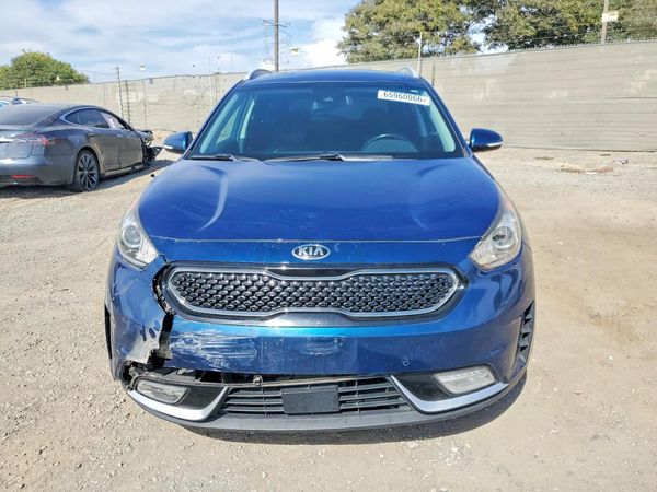 2017 KIA NIRO