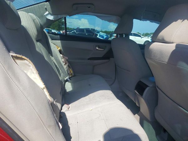 2016 TOYOTA CAMRY