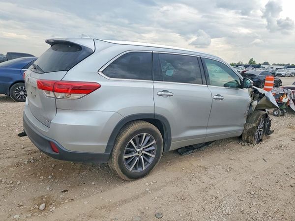 2018 TOYOTA HIGHLANDER