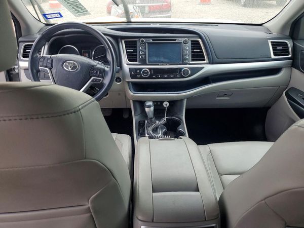 2018 TOYOTA HIGHLANDER