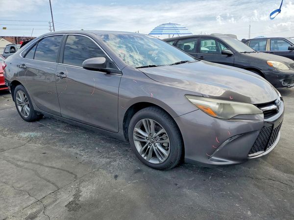 2017 TOYOTA CAMRY