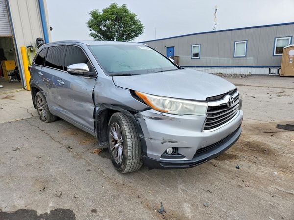 2015 TOYOTA HIGHLANDER