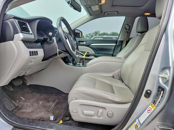 2015 TOYOTA HIGHLANDER