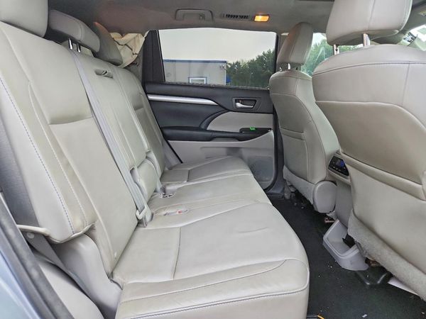 2015 TOYOTA HIGHLANDER