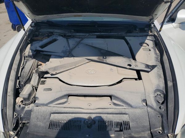 2013 LEXUS LS460 460 — Engine bay